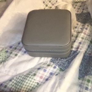 VLANDO small drak grey jewlery box